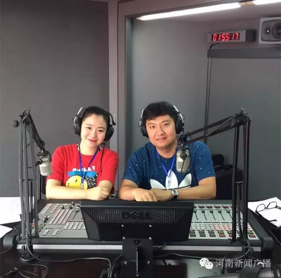 河南新聞廣播主持人趙凱、田羽全程現(xiàn)場直播
