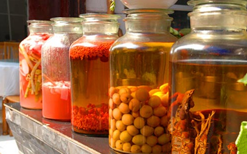 保健酒自泡有風險 自動化釀酒技術顛覆傳統(tǒng)