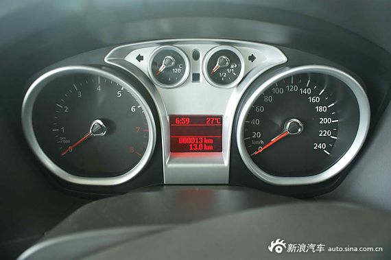 　?？怂箖蓭?jīng)典1.8MT 時尚型