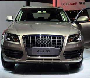 新款國產(chǎn)奧迪Q5手動(dòng)擋油耗 百公里油耗8.4L