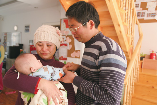 半年之后，奇奇終于見到爸爸媽媽了