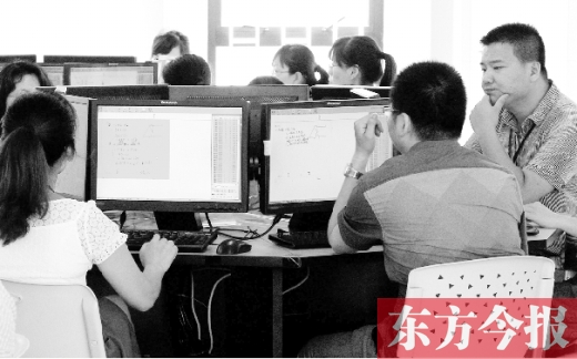 東方今報(bào)記者打探中招評(píng)卷現(xiàn)場 零分試卷全都復(fù)檢