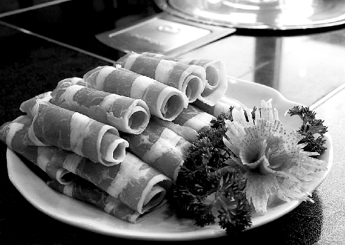 牛羊肉價格春節(jié)前直接“奔三”，市民感嘆吃牛羊肉是一種奢侈