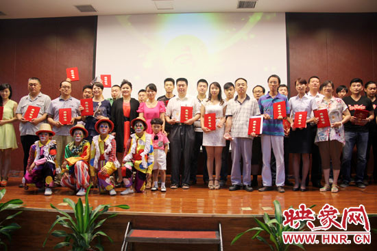 經(jīng)過網(wǎng)絡投票和專家評審，最終農民兄弟樂隊的歌曲《中國夢》、動畫片《紅孩兒與大學院》以及《中原福塔兒童