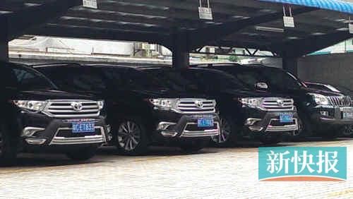 珠海煙草局停車場內(nèi)的三輛漢蘭達(dá)。