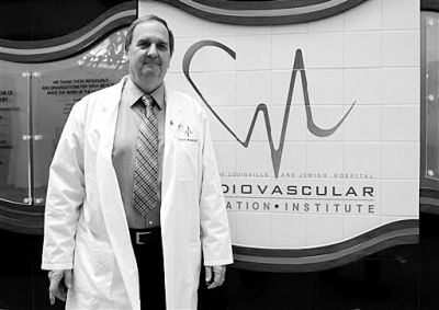 這是負(fù)責(zé)這一項(xiàng)目的生物學(xué)家斯圖爾特·威廉斯今年3月6日接受采訪時拍的照片。