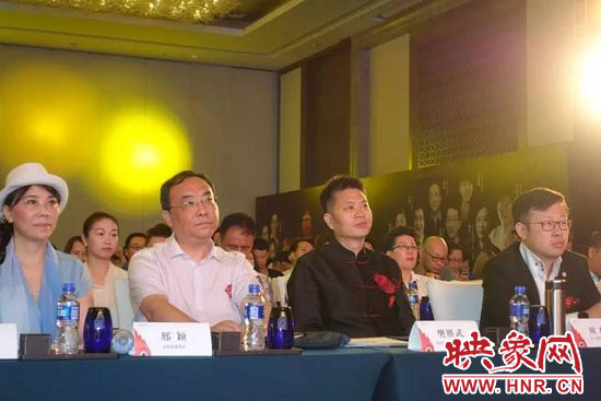 創(chuàng)始人就是最好的代言人:首屆中國餐飲品牌創(chuàng)始人大會(huì) 創(chuàng)始人就是最好的代言人:首屆中國餐飲品牌創(chuàng)始人大會(huì)