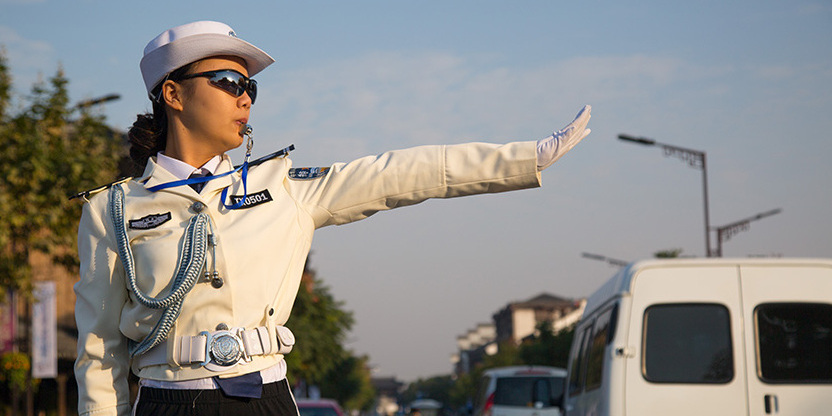 美得心醉 白衣女警保駕世界互聯網大會 美得心醉 白衣女警保駕世界互聯網大會