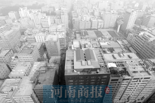 陳寨密密麻麻的出租房，或許將成為歷史  鄧萬里/攝