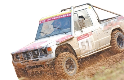 皮卡因既有轎車的舒適性，又有貨車的載貨能力，同時也具備較強的越野性能，深受廣大車友喜愛。