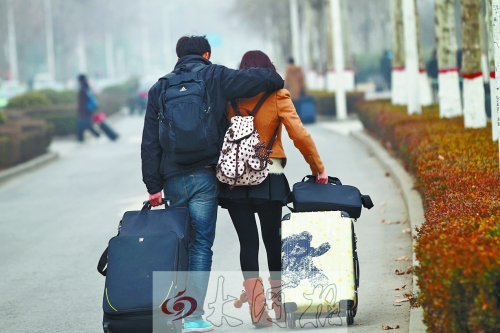 迫不及待地渴盼開學(xué)、想念學(xué)校，很大程度是因為身邊又有了你的身影相伴。