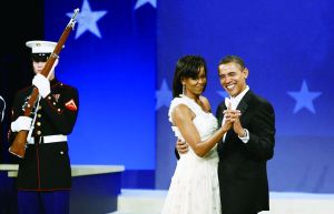 奧巴馬夫婦去年總收入298.8萬元人民幣。