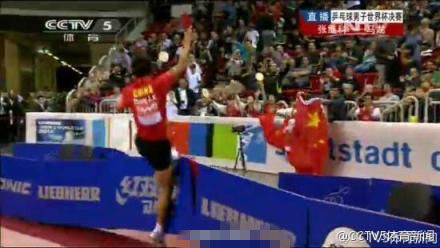 張繼科奪冠踹碎廣告牌 張繼科奪冠踹碎廣告牌