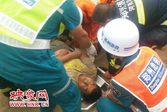 事故現(xiàn)場，一人被救出