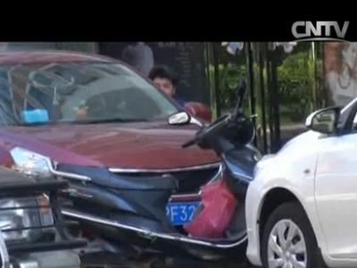 實(shí)拍公安部A級攜槍逃犯落網(wǎng)