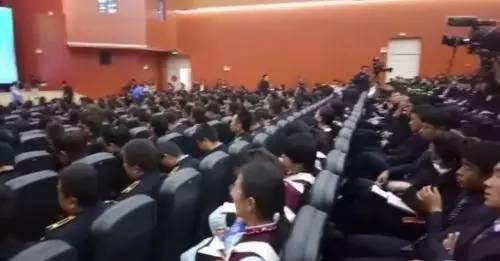 大會(huì)現(xiàn)場(chǎng)圖。來(lái)源：云報(bào)旅游全媒體