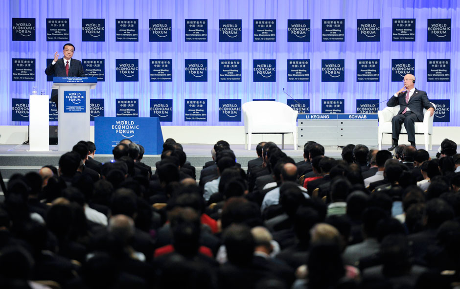 李克強(qiáng)總理出席夏季達(dá)沃斯論壇并發(fā)表開幕式致辭。