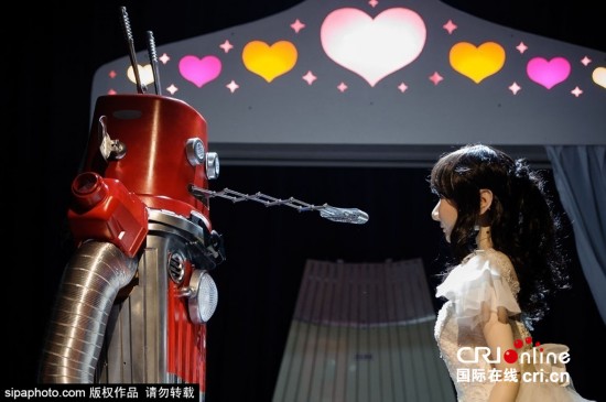 日本首個機器人婚禮于東京舉行 日本首個機器人婚禮于東京舉行