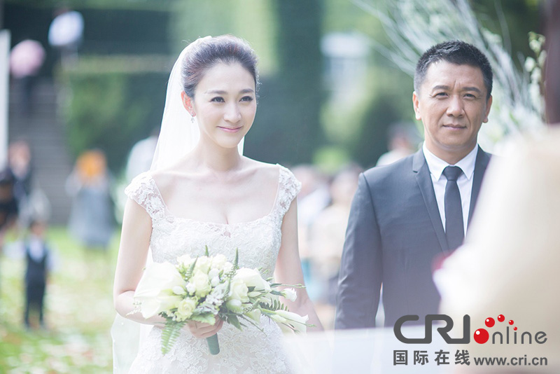 李小冉比利時辦婚禮 朱丹、鐘欣潼、應采兒做伴娘