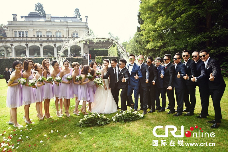 李小冉比利時辦婚禮 朱丹、鐘欣潼、應采兒做伴娘