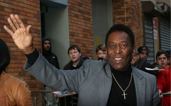 11月以來，球王貝利二度入院治療引發(fā)關(guān)注，這位巴西足球巨星還被傳出病情加重的消息。 CFP