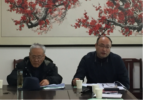 （左：原周口地區(qū)常委秘書(shū)長(zhǎng)梁祖靈 ；右：鄲城縣委常委組織部長(zhǎng)侯磊 ）