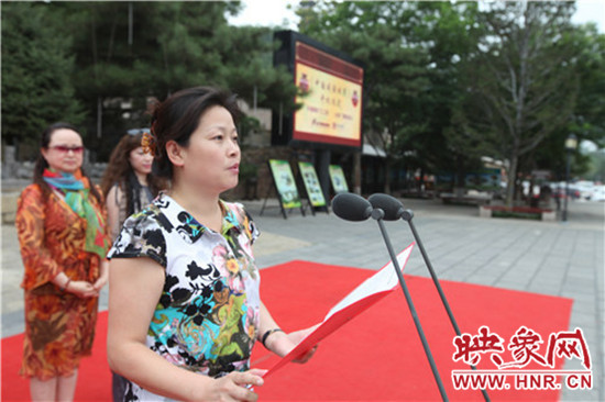 《中國(guó)成語(yǔ)故事》在國(guó)家5A景區(qū)皇城相府開(kāi)機(jī)拍攝