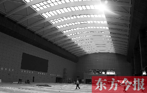 作為高鐵鄭州東站最重要的配套工程，鄭州綜合交通樞紐公路客運(yùn)站的裝修工作即將完成，預(yù)計今年9月底與鄭州