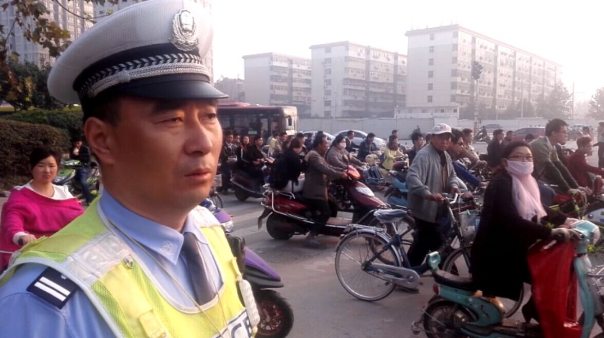 上班表情：1逗2羞3怕 你是哪個(gè)？