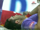 慘烈！德羅巴爭頂撞暈對(duì)手 救護(hù)車緊急入場