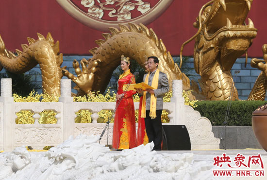 省委副書記、省政協(xié)主席葉冬松致歡迎詞。映象網(wǎng)記者 邵恰 攝