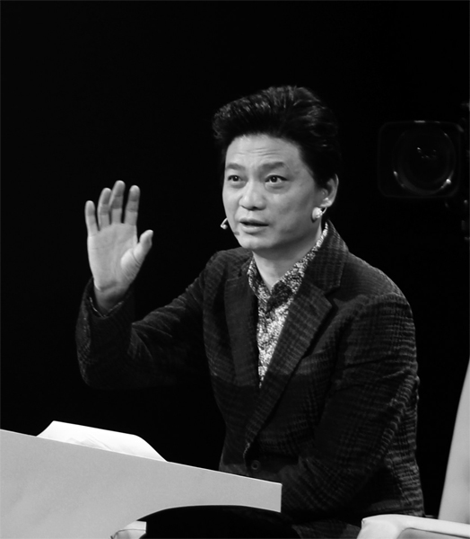 “希望女兒最好永遠不要交男朋友，最好把父親當男朋友?！贝抻涝φf。