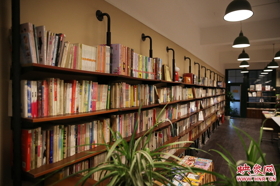 書店內(nèi)的裝飾。