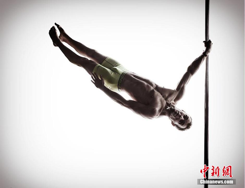 世界鋼管舞冠軍中國(guó)首開(kāi)大師課